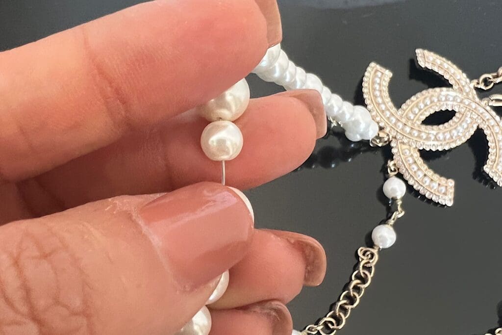 authentic chanel necklace pendant - Gem
